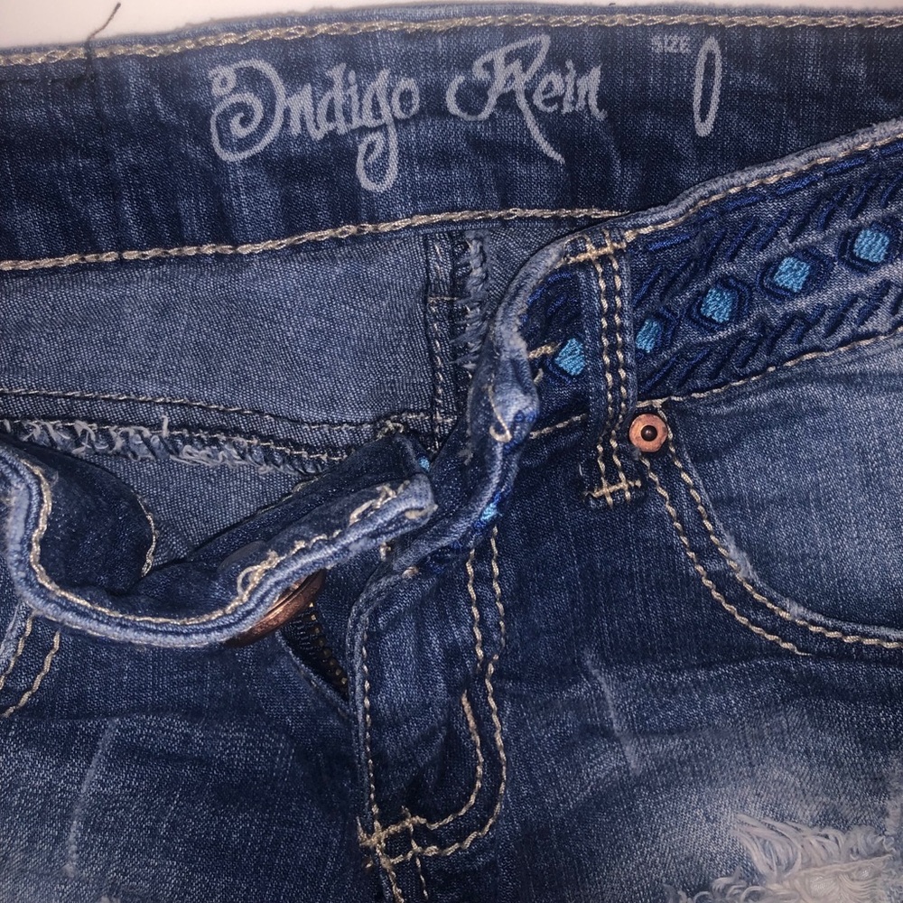 Tribal Border SHORTS!